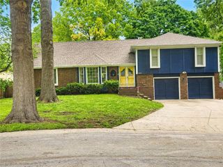 8845 Nall Avenue, Overland Park, KS 66207