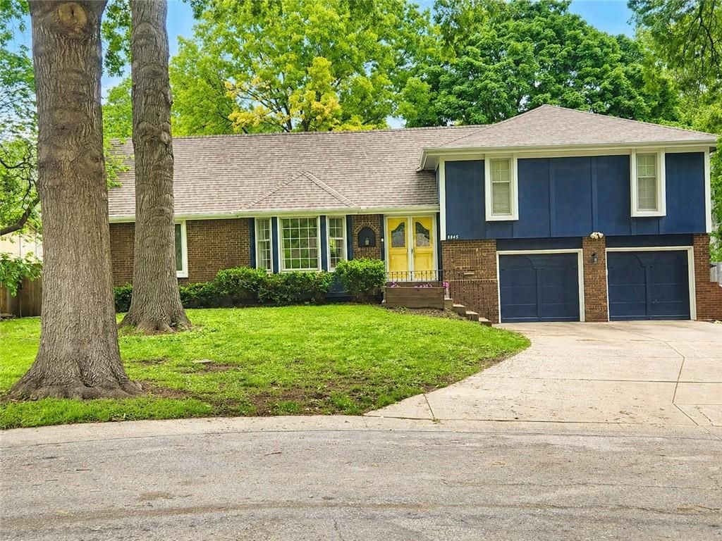 8845 Nall Avenue, Overland Park, KS 66207