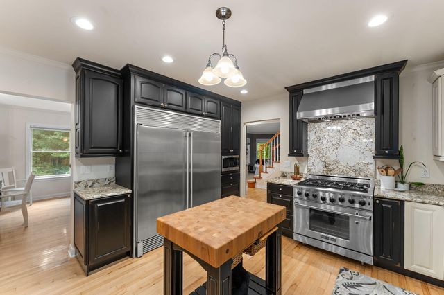 5709 W 150 N, La Porte, IN 46350