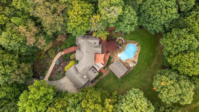 5709 W 150 N, La Porte, IN 46350