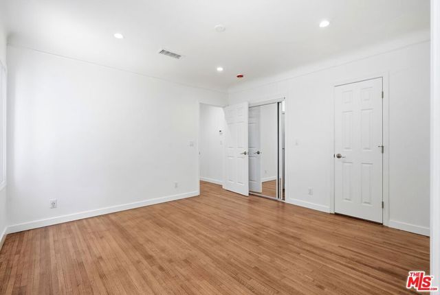 2938 Kansas Avenue, Santa Monica, CA 90404