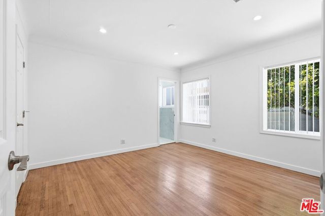 2938 Kansas Avenue, Santa Monica, CA 90404