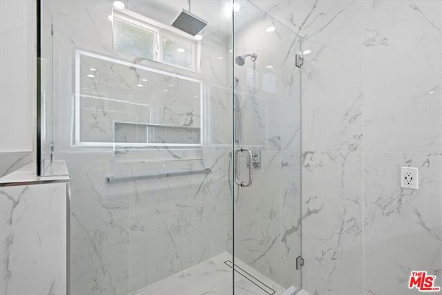 2938 Kansas Avenue, Santa Monica, CA 90404