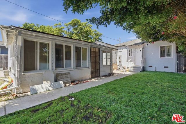 2938 Kansas Avenue, Santa Monica, CA 90404