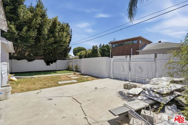 2938 Kansas Avenue, Santa Monica, CA 90404