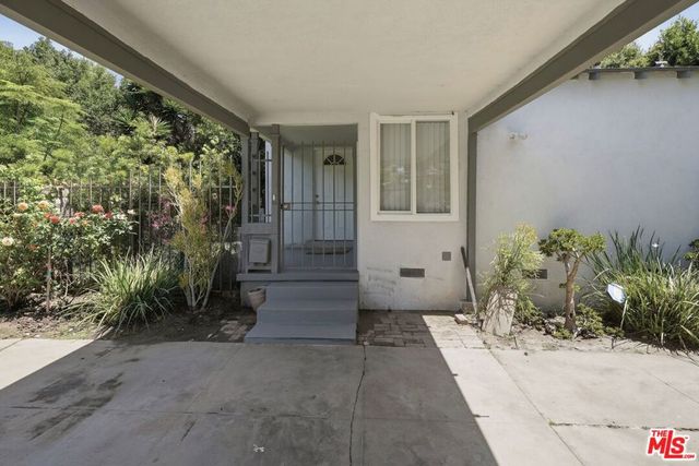 2938 Kansas Avenue, Santa Monica, CA 90404