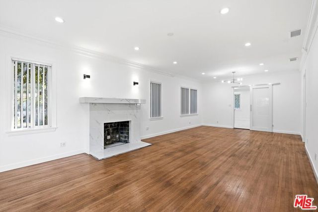 2938 Kansas Avenue, Santa Monica, CA 90404