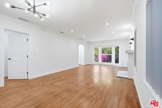 2938 Kansas Avenue, Santa Monica, CA 90404