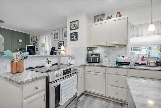 1059 Bushkill Drive, Easton, PA 18042