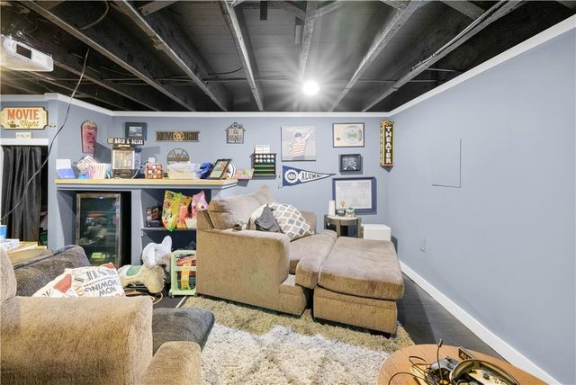 1059 Bushkill Drive, Easton, PA 18042