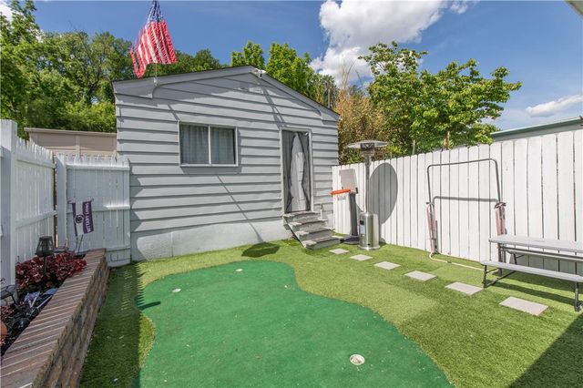 1059 Bushkill Drive, Easton, PA 18042