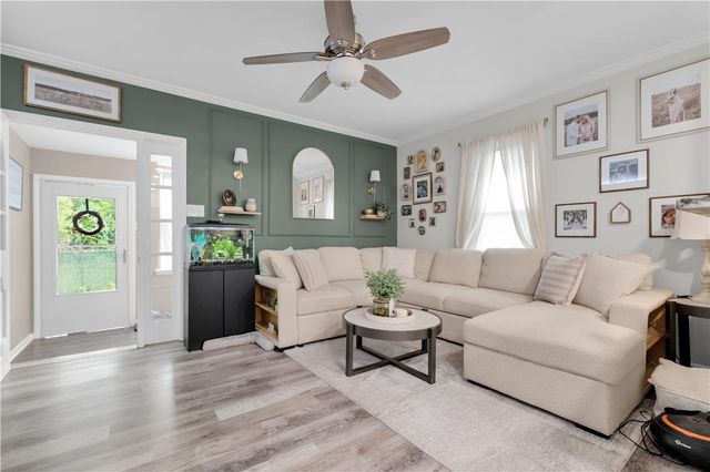 1059 Bushkill Drive, Easton, PA 18042
