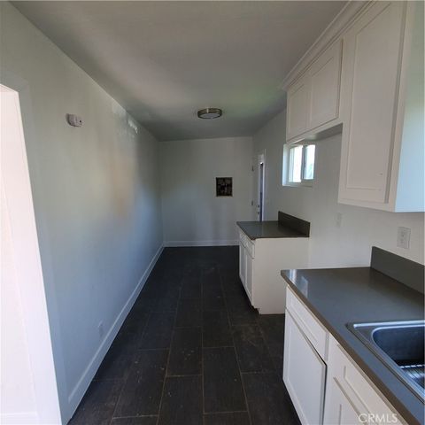246 E 87th Place, Los Angeles, CA 90003