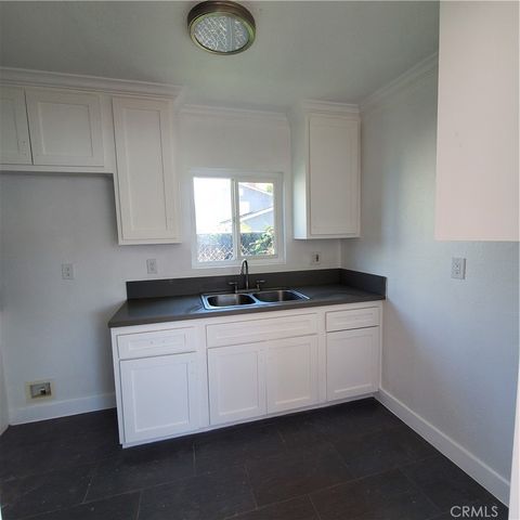 246 E 87th Place, Los Angeles, CA 90003