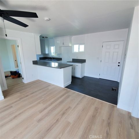 246 E 87th Place, Los Angeles, CA 90003