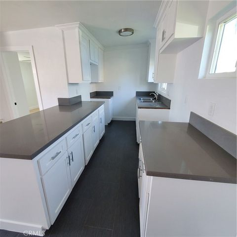 246 E 87th Place, Los Angeles, CA 90003