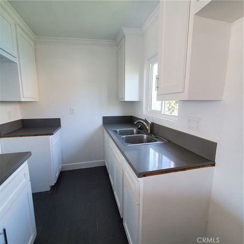 246 E 87th Place, Los Angeles, CA 90003