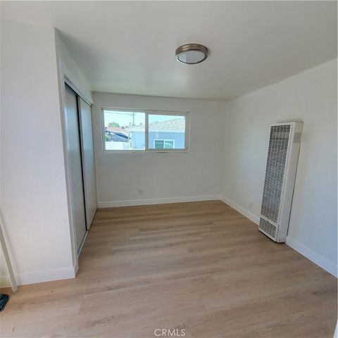 246 E 87th Place, Los Angeles, CA 90003