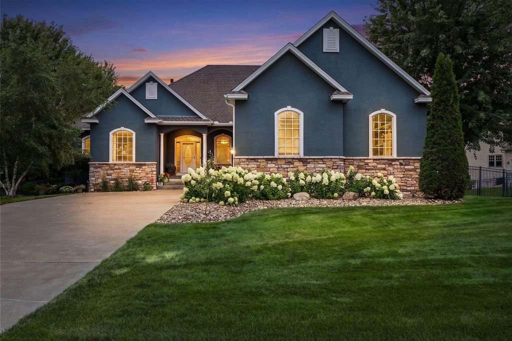 2558 Tournament Players Court S, Blaine, MN 55449 — exterior