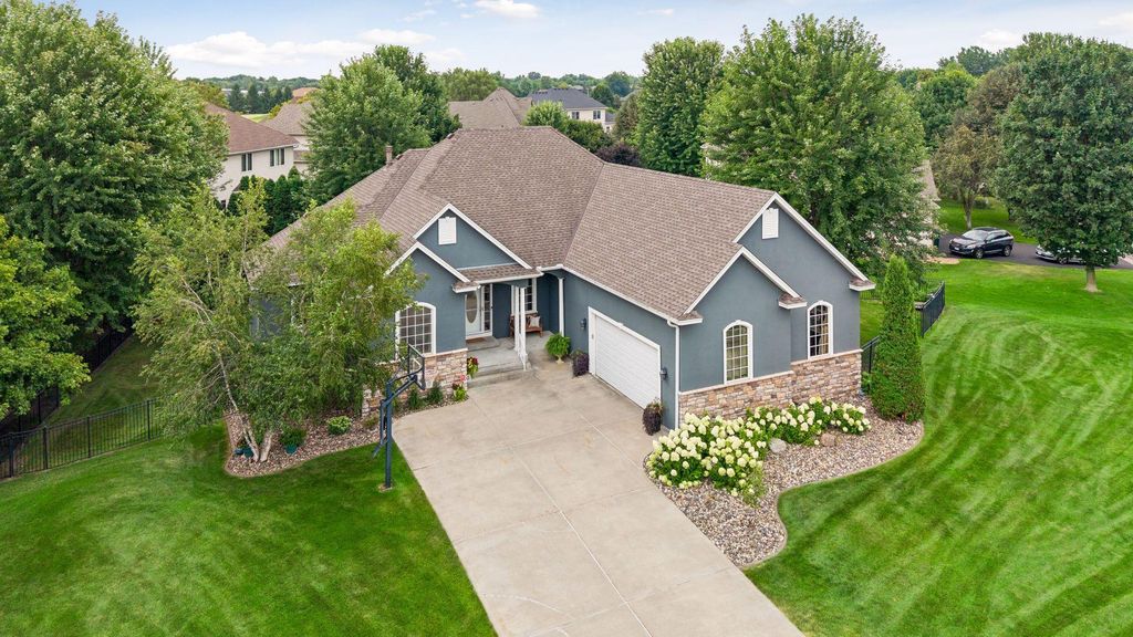 2558 Tournament Players Court S, Blaine, MN 55449 — photo 2