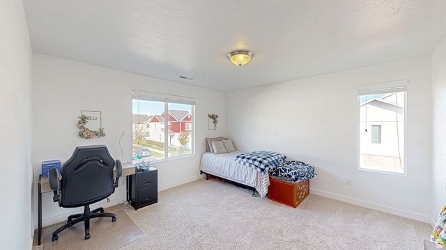 32 E HARMONY CT, Saratoga Springs, UT 84045