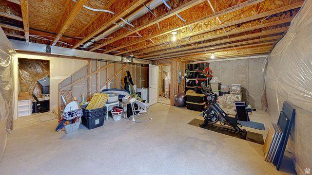 32 E HARMONY CT, Saratoga Springs, UT 84045