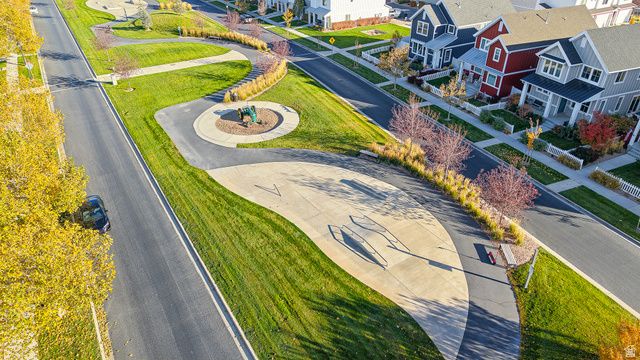 32 E HARMONY CT, Saratoga Springs, UT 84045