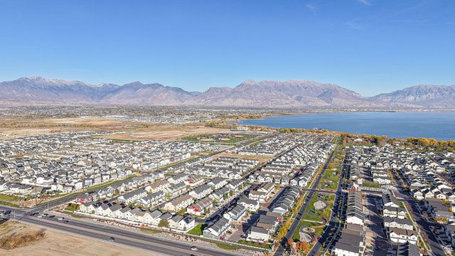 32 E HARMONY CT, Saratoga Springs, UT 84045