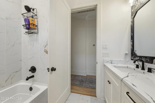 316 Sweet Harvest Road, Youngsville, LA 70592