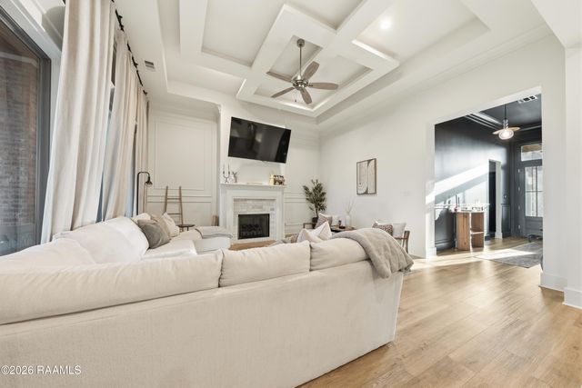 316 Sweet Harvest Road, Youngsville, LA 70592