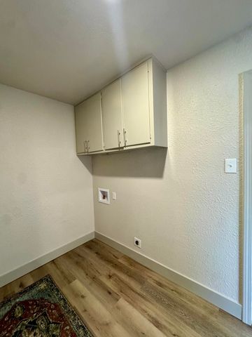 3102 Aberdeen Avenue, Lubbock, TX 79407