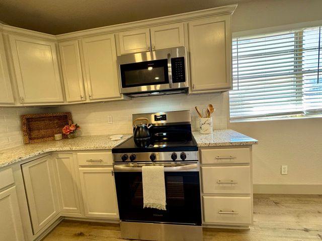 3102 Aberdeen Avenue, Lubbock, TX 79407