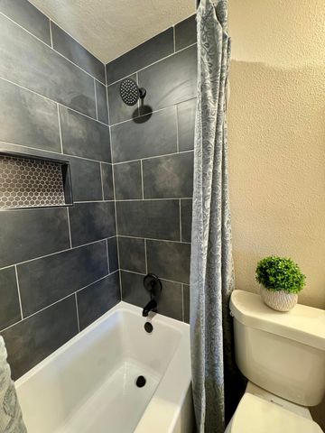 3102 Aberdeen Avenue, Lubbock, TX 79407