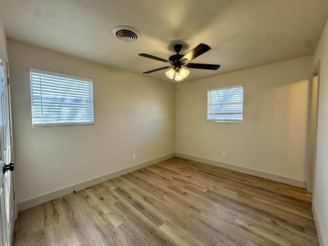 3102 Aberdeen Avenue, Lubbock, TX 79407