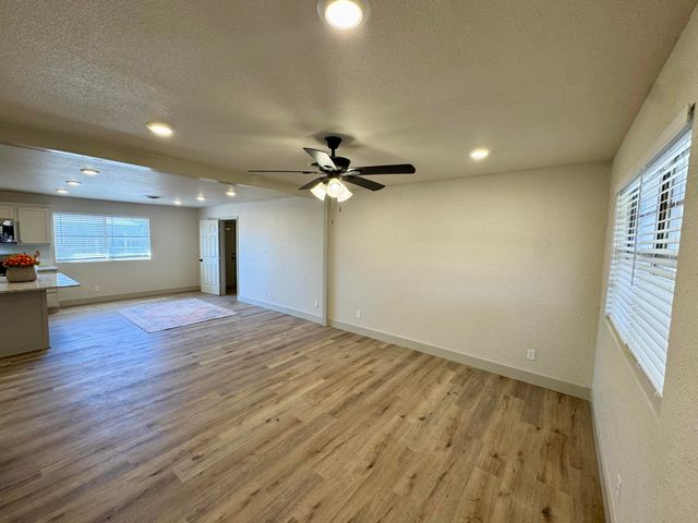 3102 Aberdeen Avenue, Lubbock, TX 79407