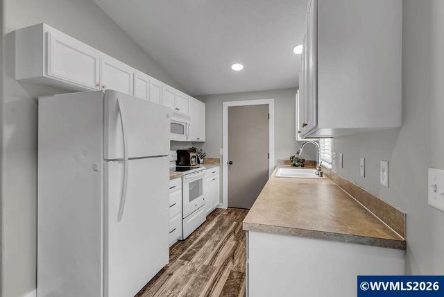 931 Kailua St SE, Salem, OR 97317