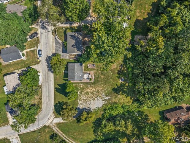 316 Locust Street, Edwardsville, IL 62025