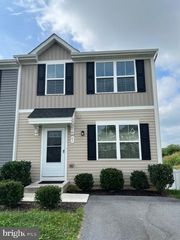 61 SEBAGO PL, Martinsburg, WV 25403