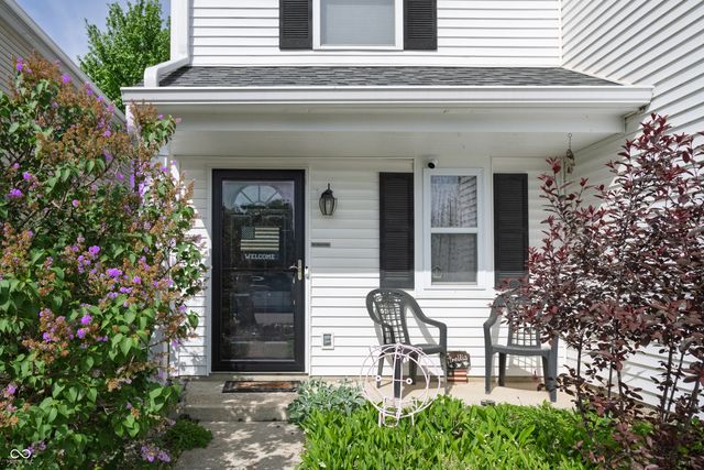 2154 Summer Breeze Way, Greenwood, IN 46143