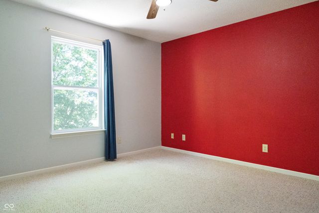 2154 Summer Breeze Way, Greenwood, IN 46143