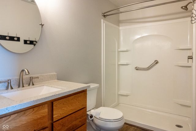 2154 Summer Breeze Way, Greenwood, IN 46143