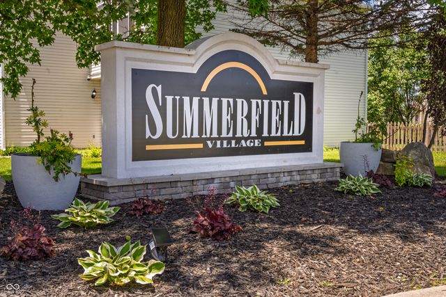 2154 Summer Breeze Way, Greenwood, IN 46143