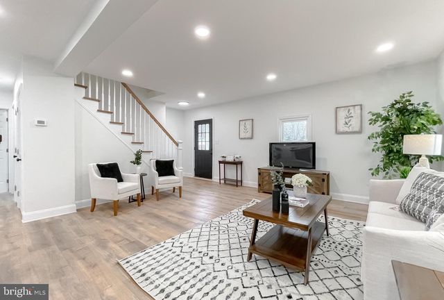 8285 VERNE PL, Welcome, MD 20693