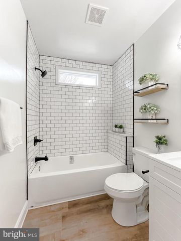 8285 VERNE PL, Welcome, MD 20693