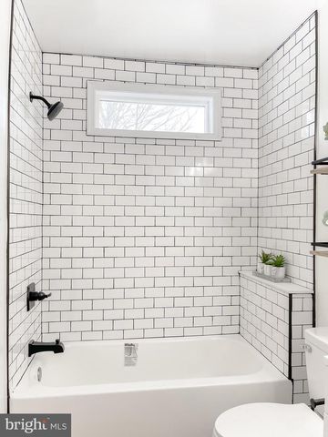 8285 VERNE PL, Welcome, MD 20693