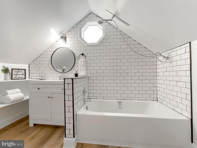 8285 VERNE PL, Welcome, MD 20693