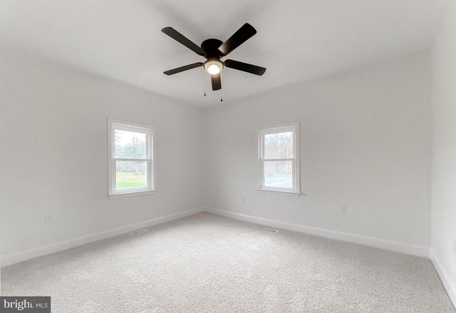 8285 VERNE PL, Welcome, MD 20693