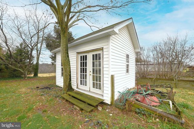 8285 VERNE PL, Welcome, MD 20693