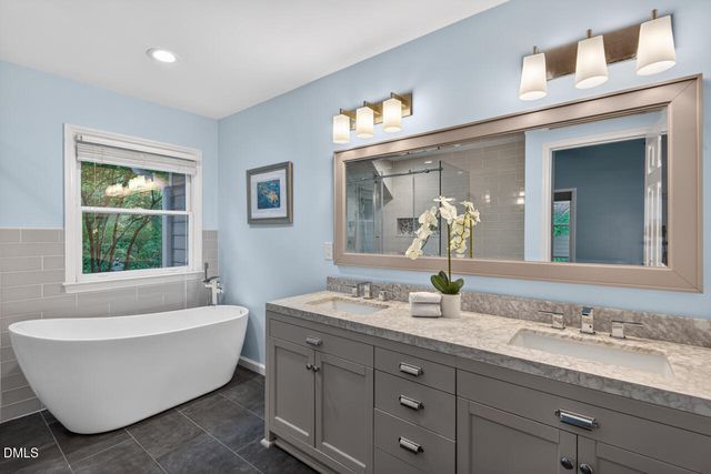 123 Tremont Circle, Chapel Hill, NC 27516