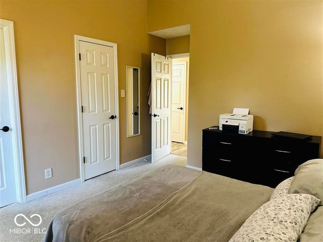 7673 Lippincott Way, Indianapolis, IN 46268